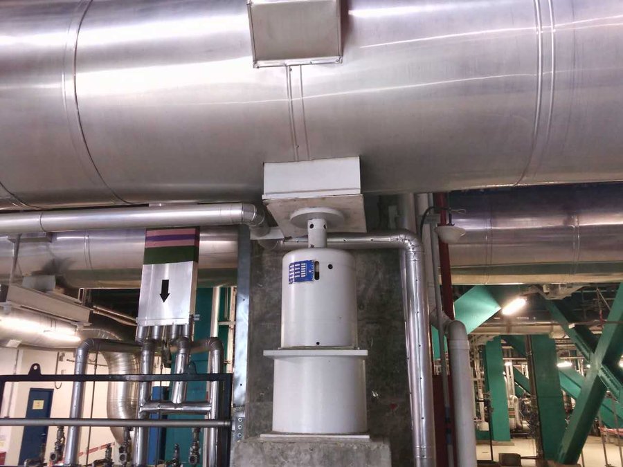 Constant and variable supports in service on insulated piping
